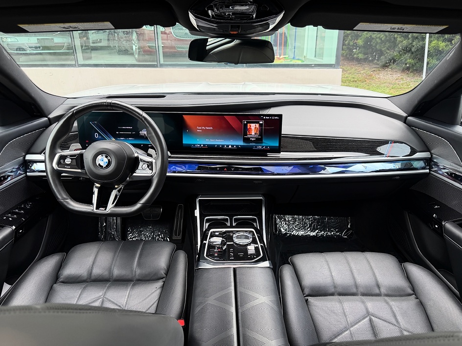bmw 7 series 2025 WBA33EH07SCU19726 image bmw 7 series 2025 WBA33EH07SCU19726 image